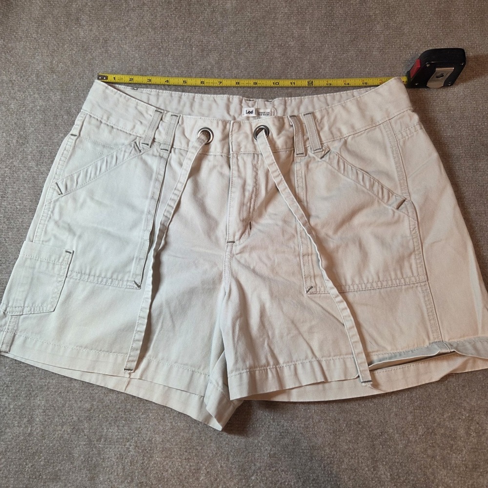 Lee Women's Low Rise Chino Shorts  16 Drawstring Pockets Safari gorpcore Y2K
